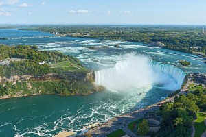 photodune-3267349-niagara-falls-ontario-canada-m