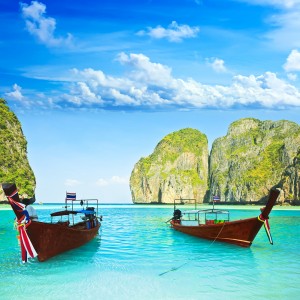 photodune-512367-longtail-boats-at-maya-bay-m