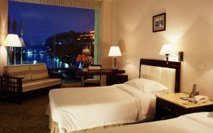 bravo-guilin-slide_01